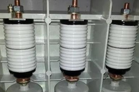 真空開(kāi)關(guān)管產(chǎn)生操作過(guò)電壓的原因是什么？